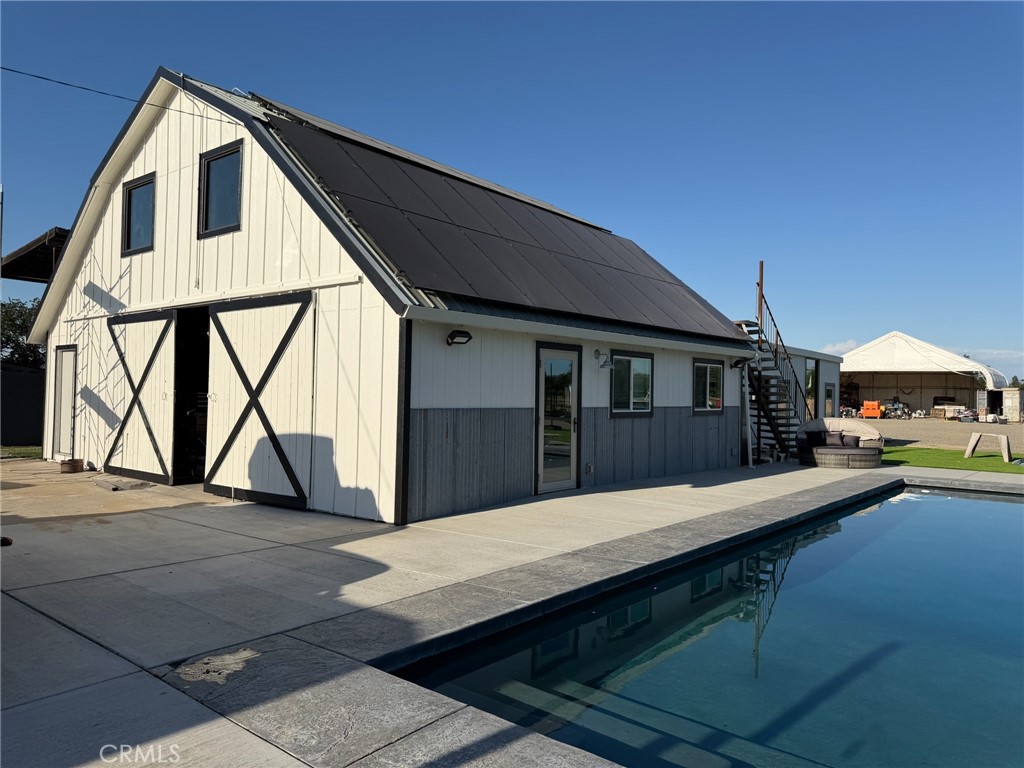 main property photo 26
