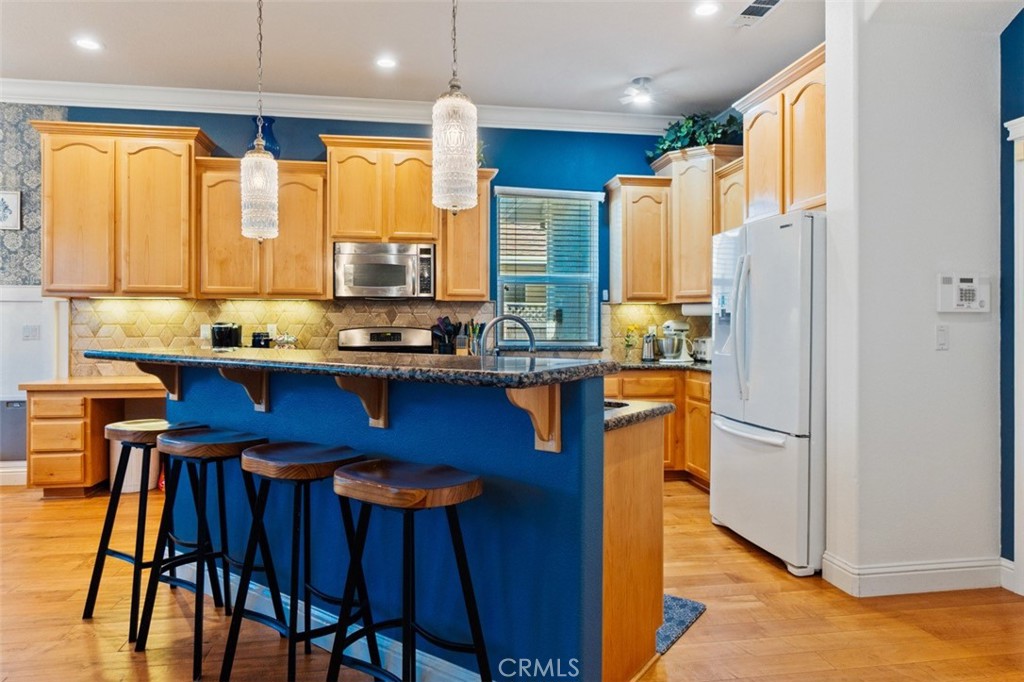 main property photo 17