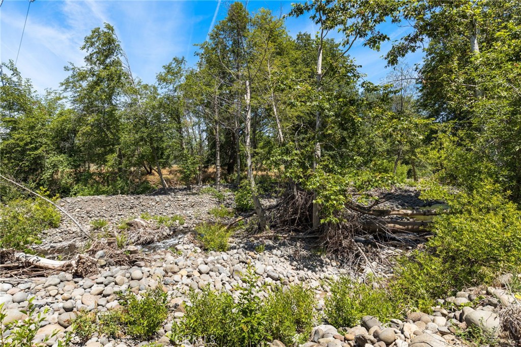 main property photo 50