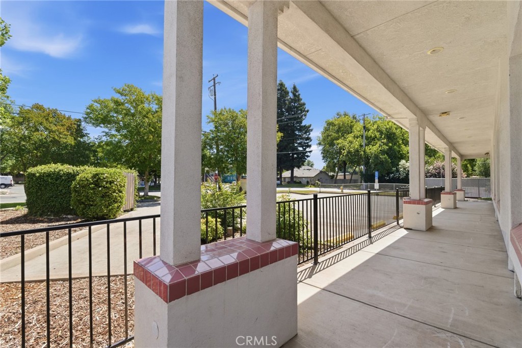 main property photo 10