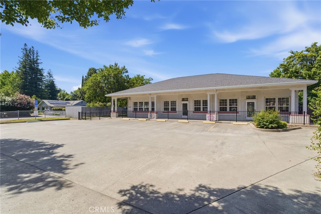 main property photo 7