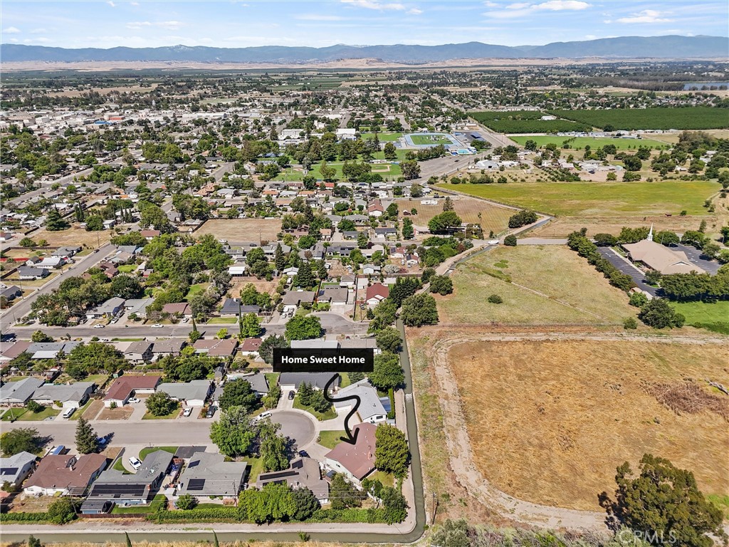 main property photo 28