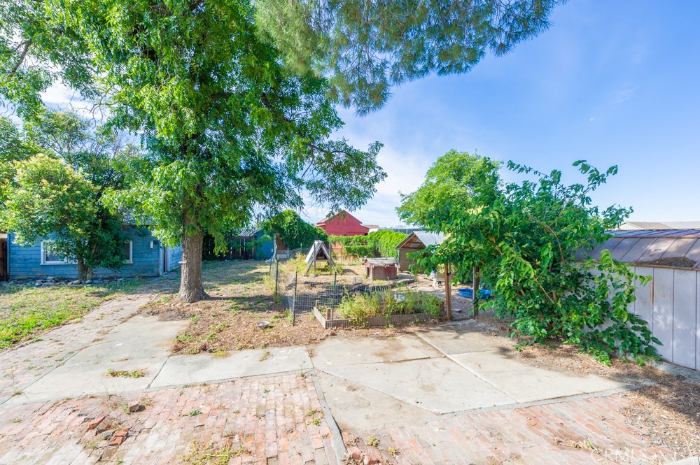 main property photo 19