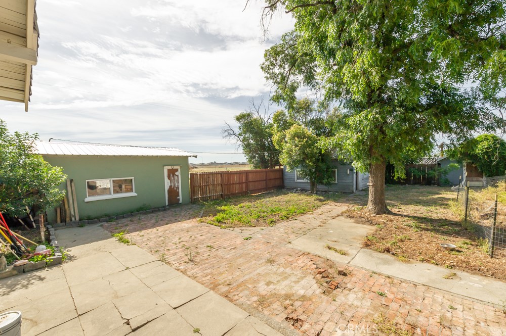 main property photo 20