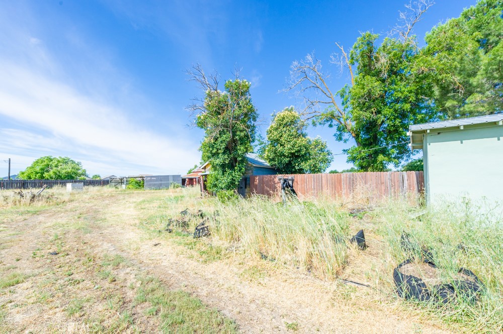main property photo 24
