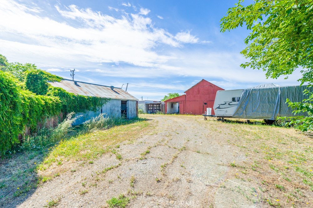 main property photo 27