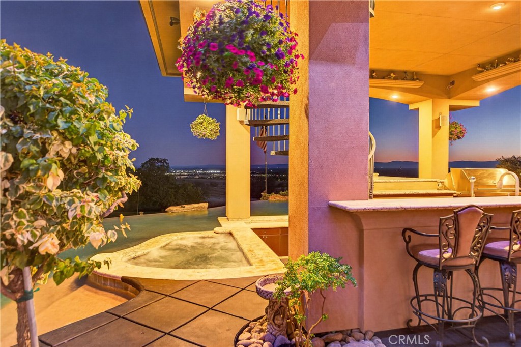 main property photo 50