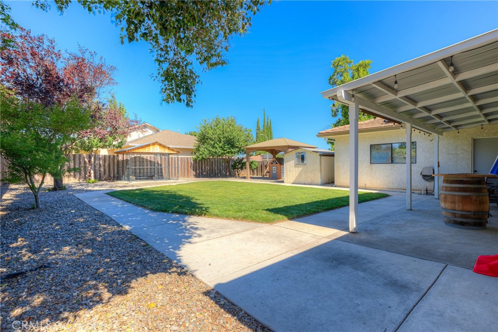 main property photo 33