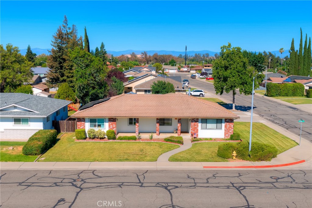 main property photo 40