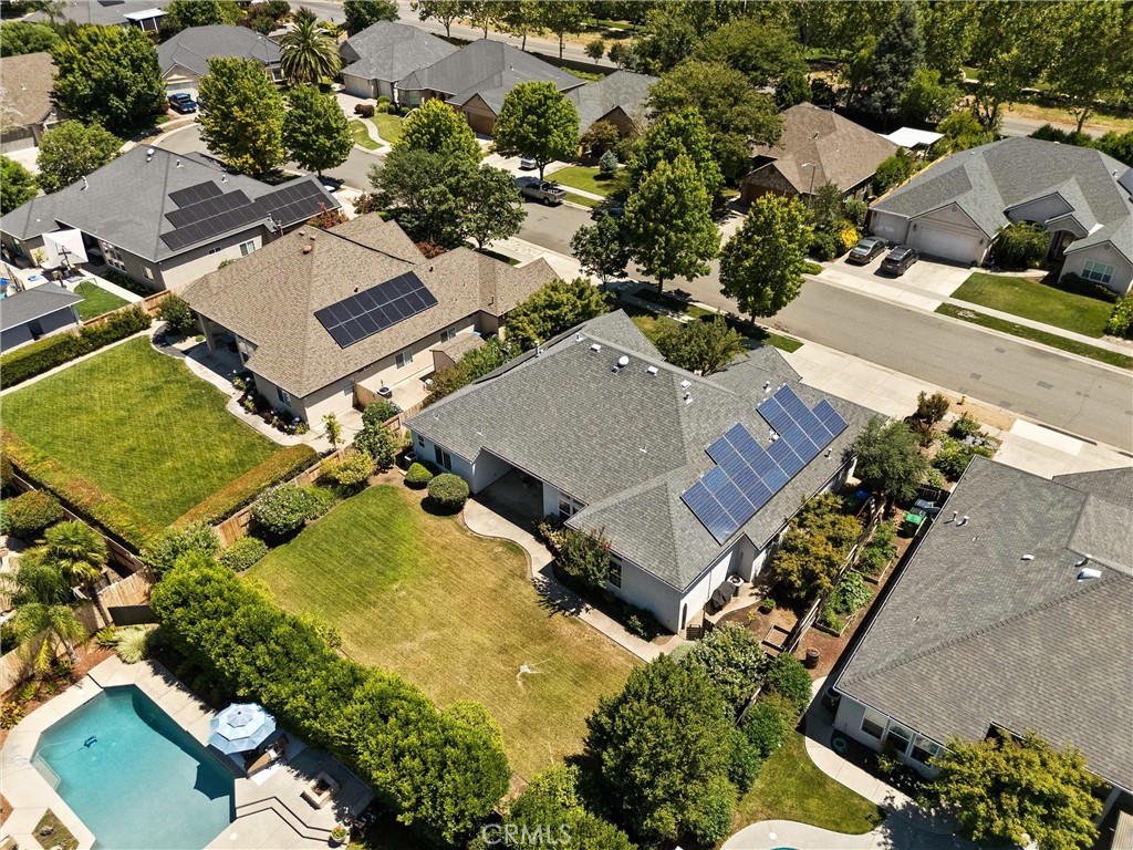 main property photo 41