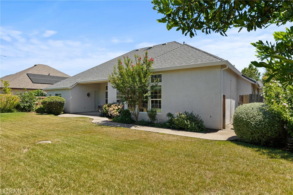 main property photo 45