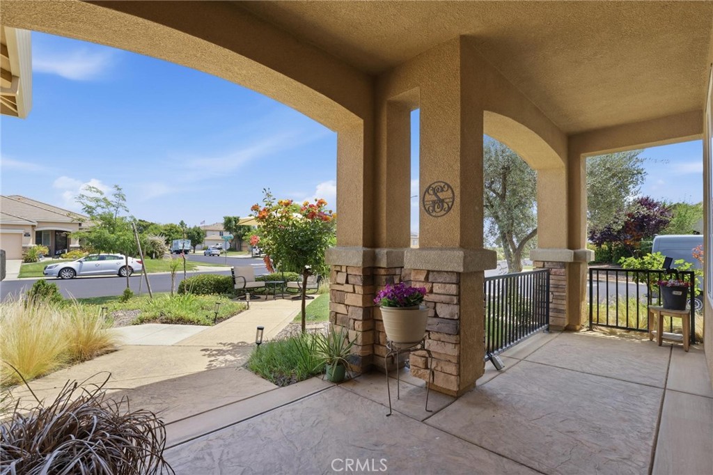 main property photo 47