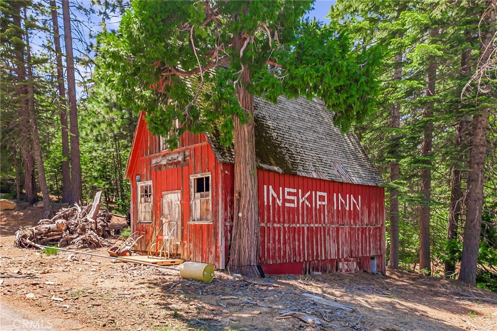 main property photo 9