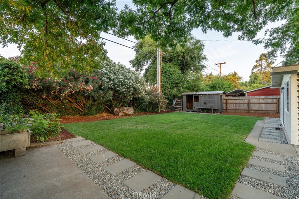 main property photo 34