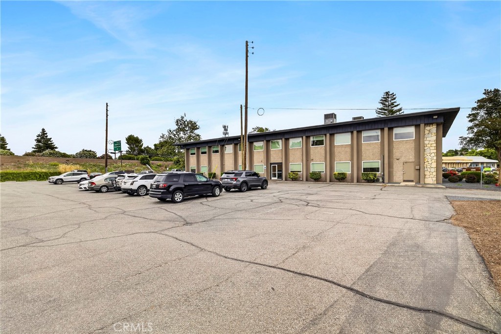 main property photo 17