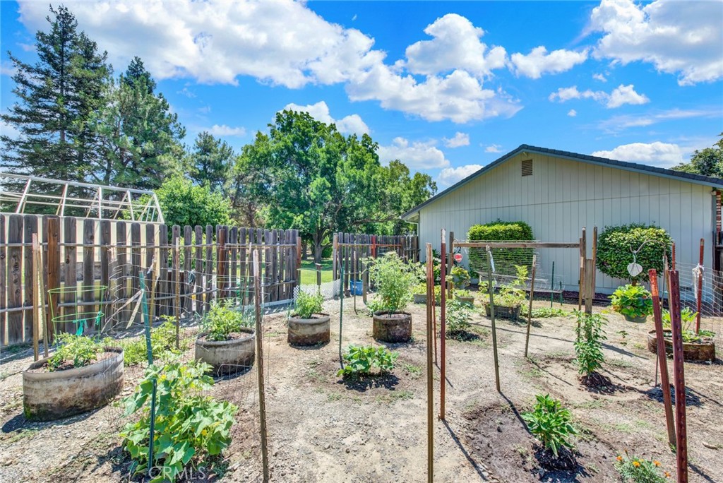 main property photo 65
