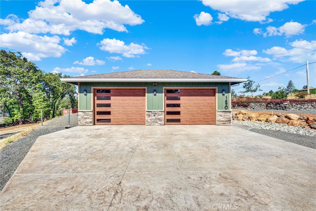 main property photo 70