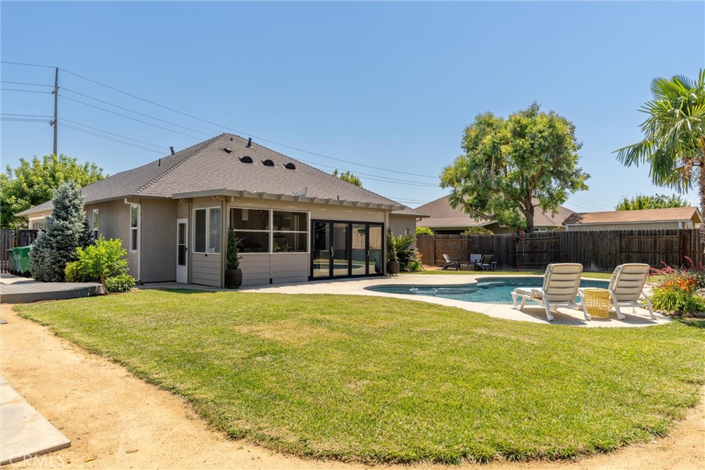 main property photo 43