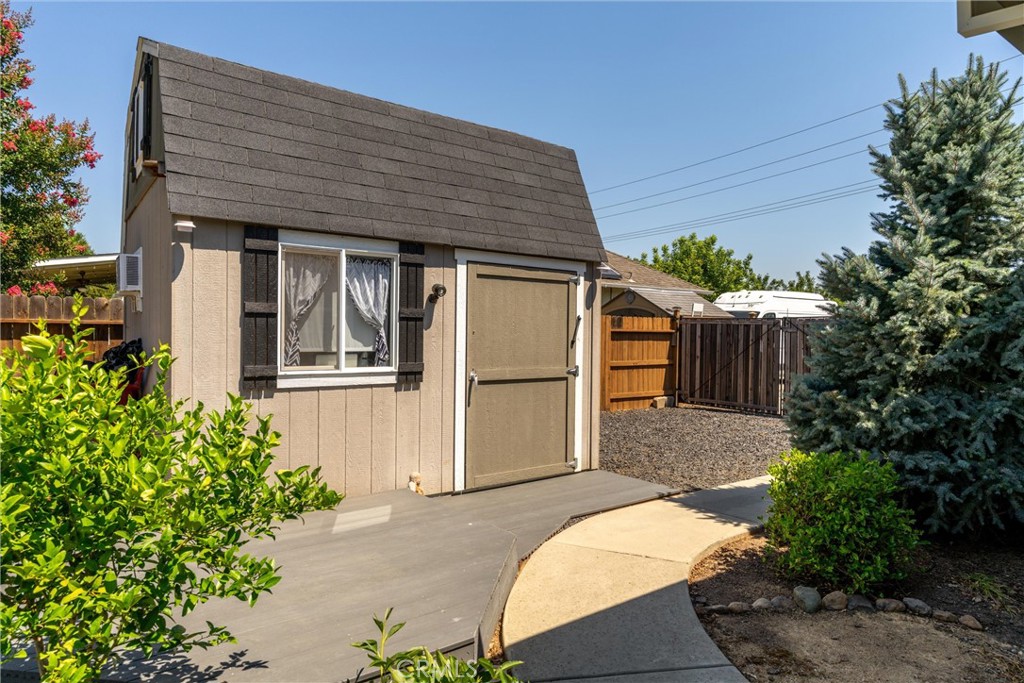main property photo 45