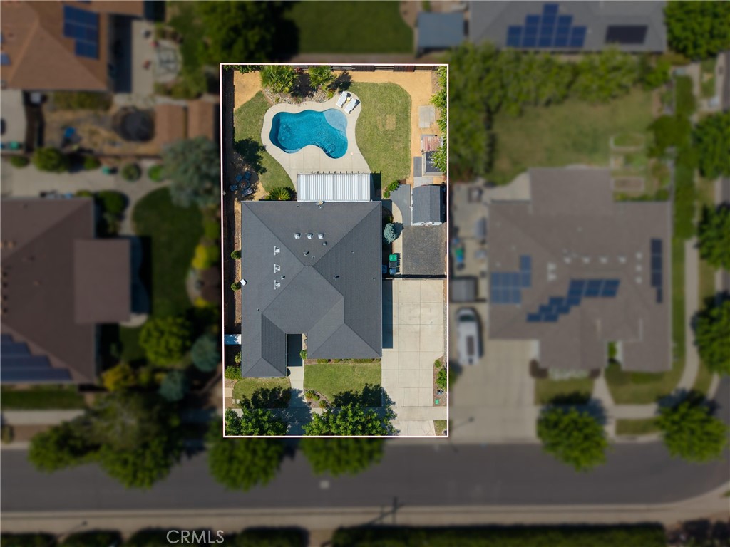 main property photo 50