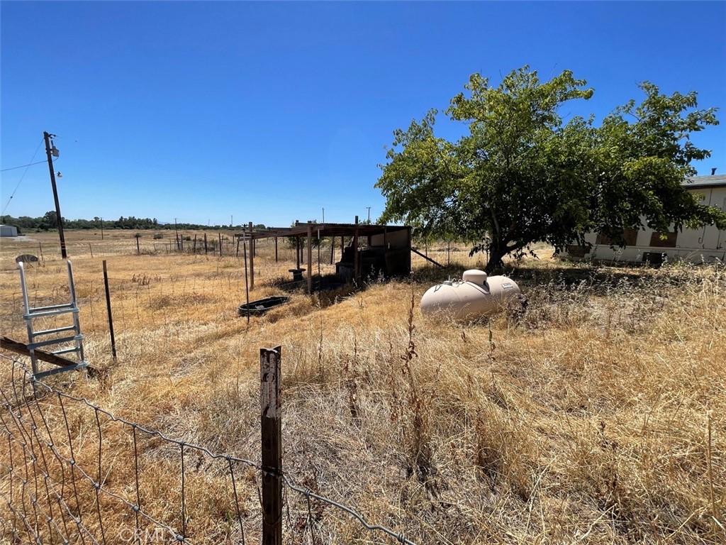 main property photo 39