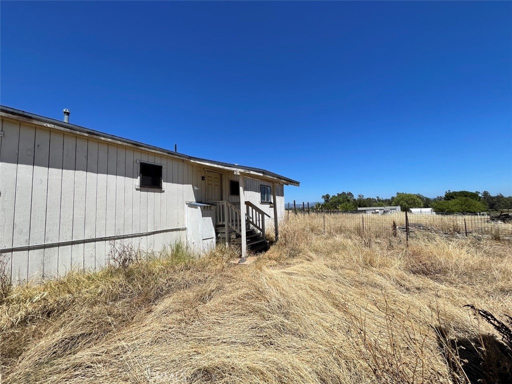 main property photo 40