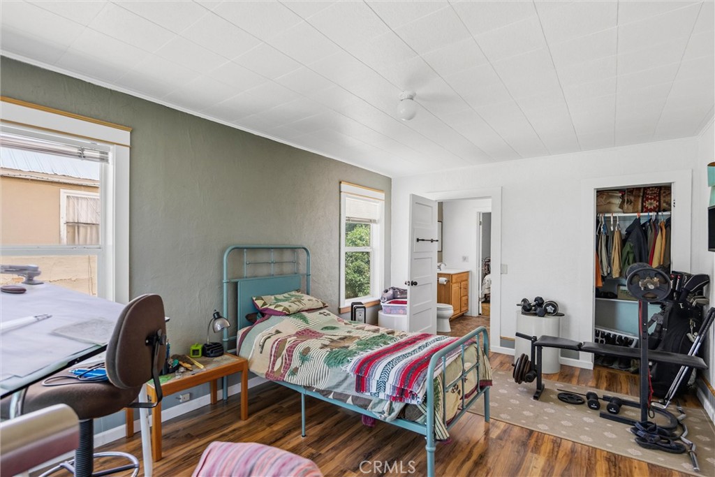 main property photo 21