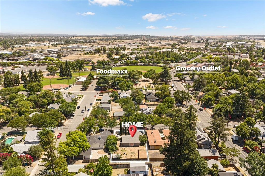 main property photo 29