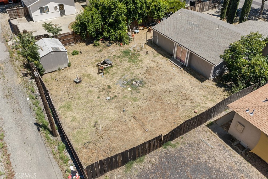 main property photo 32
