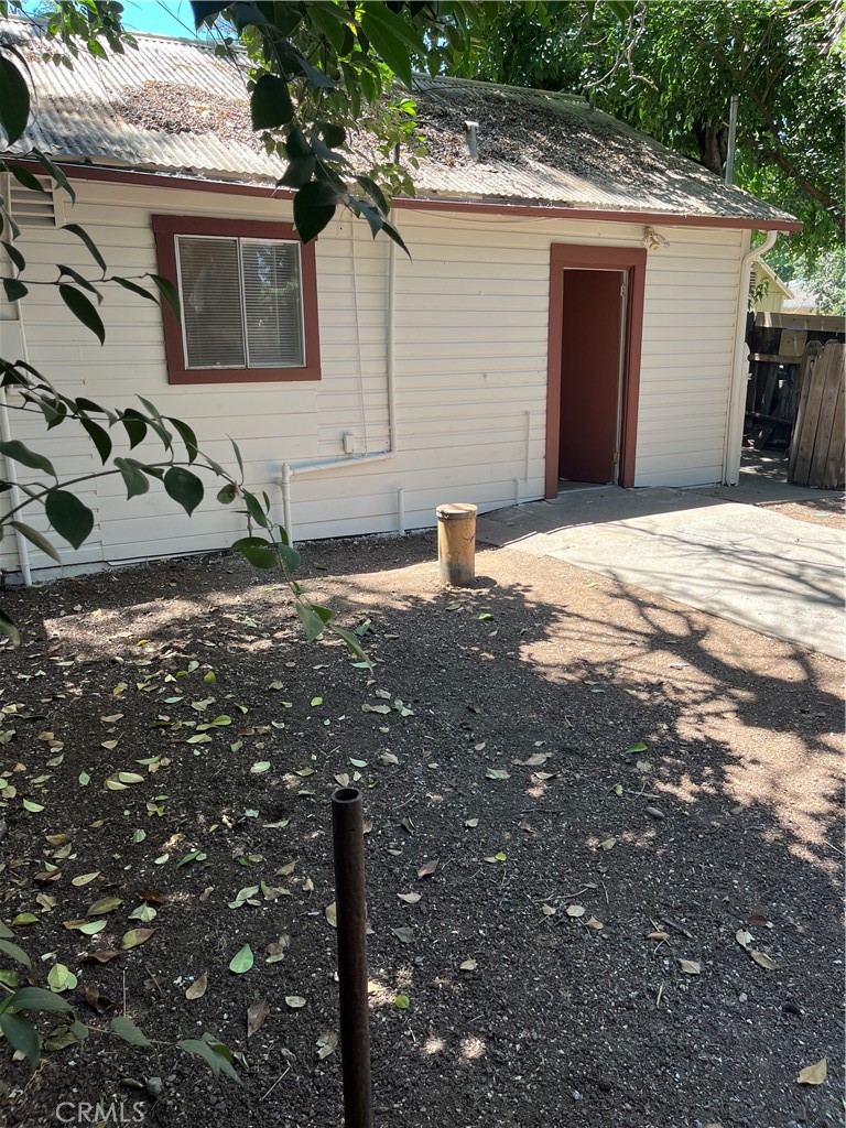 main property photo 32