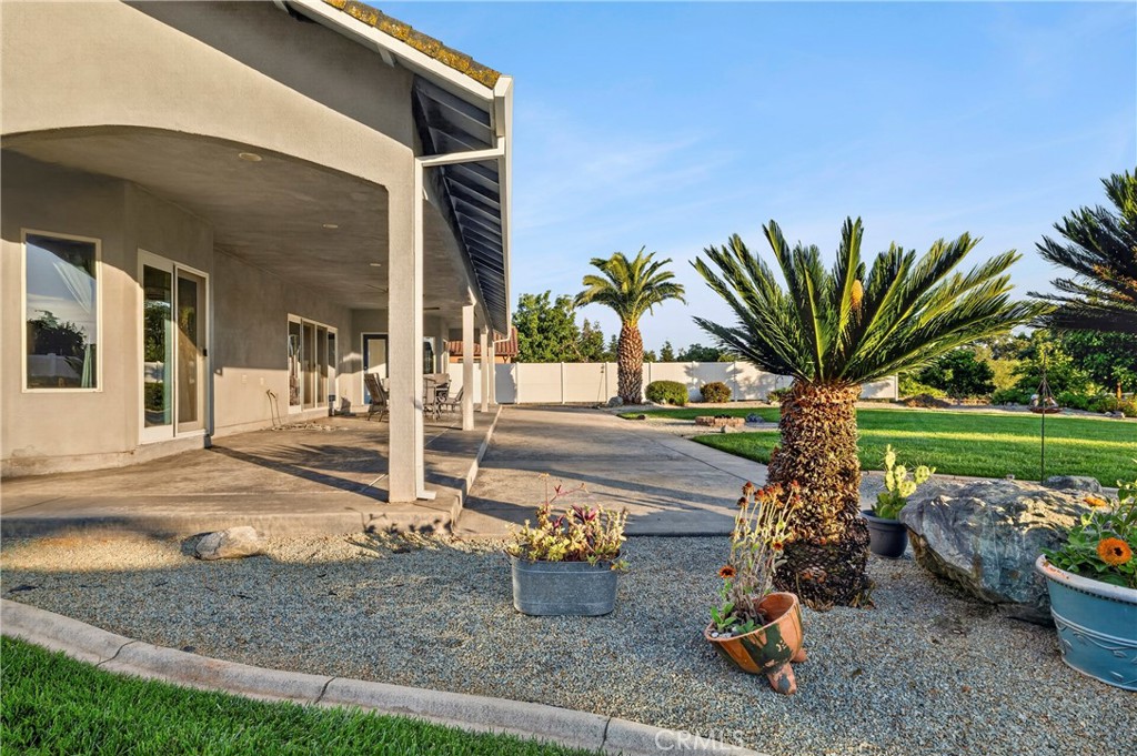 main property photo 45
