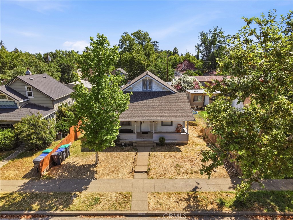 main property photo 37