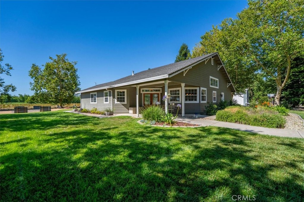 main property photo 17