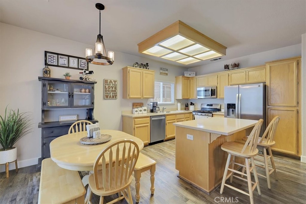 main property photo 16