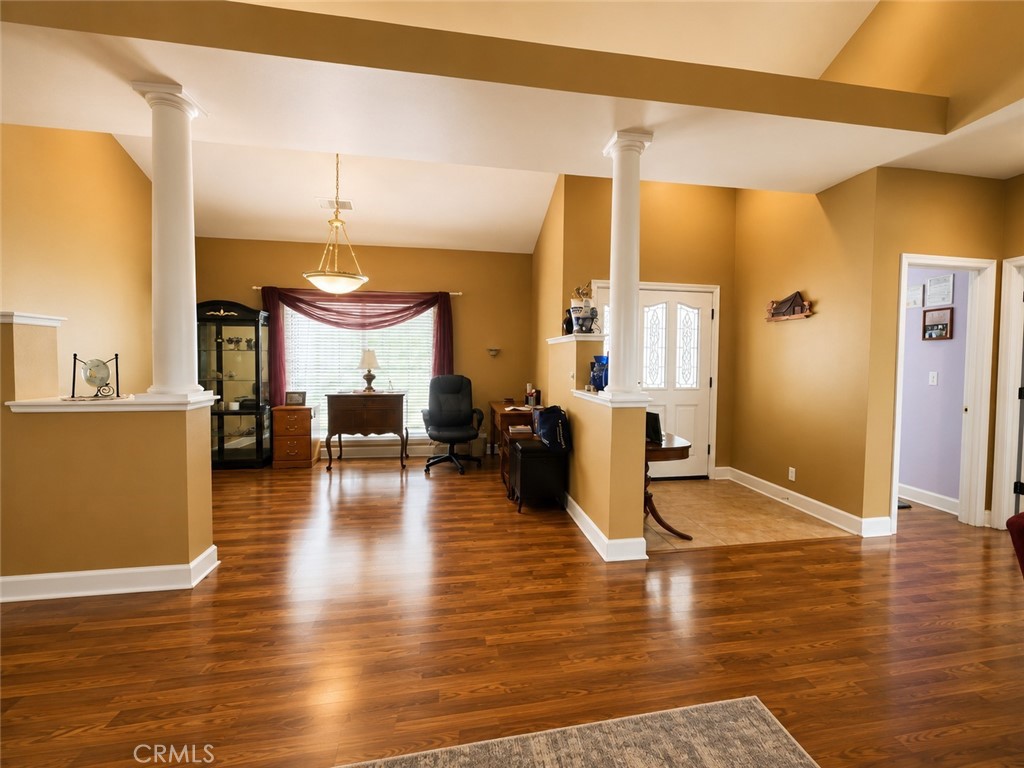 main property photo 3