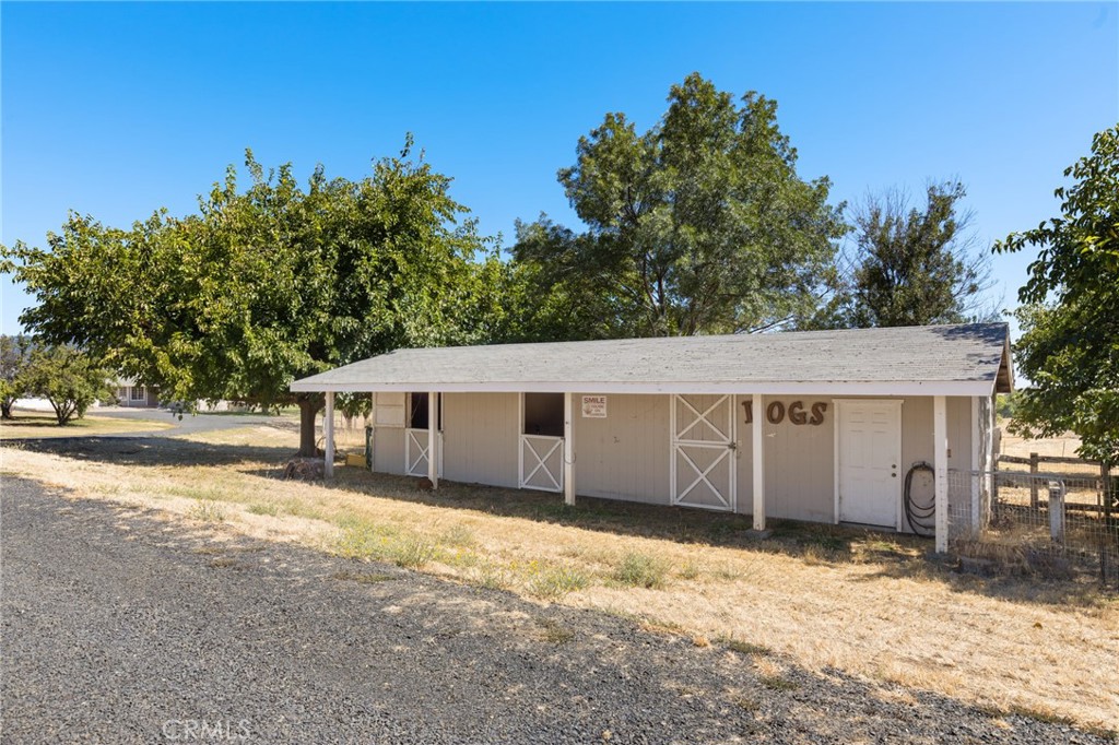 main property photo 27