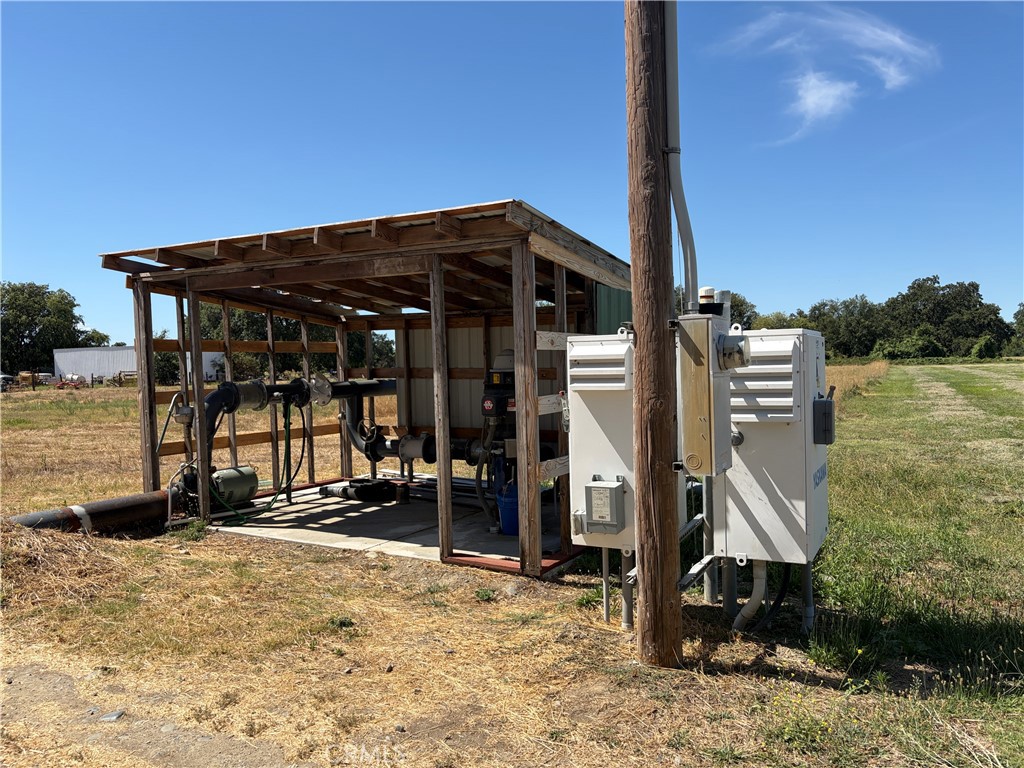 main property photo 28