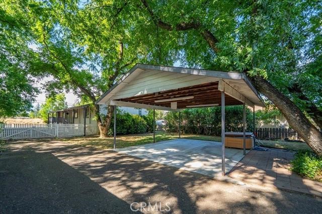 main property photo 29