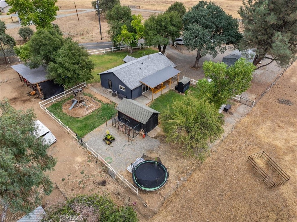 main property photo 50