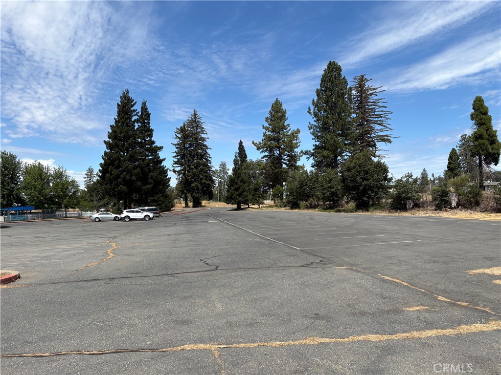 main property photo 9