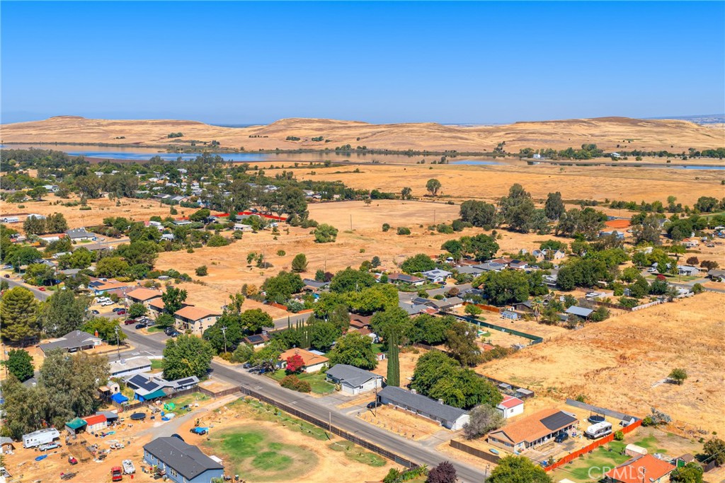 main property photo 48