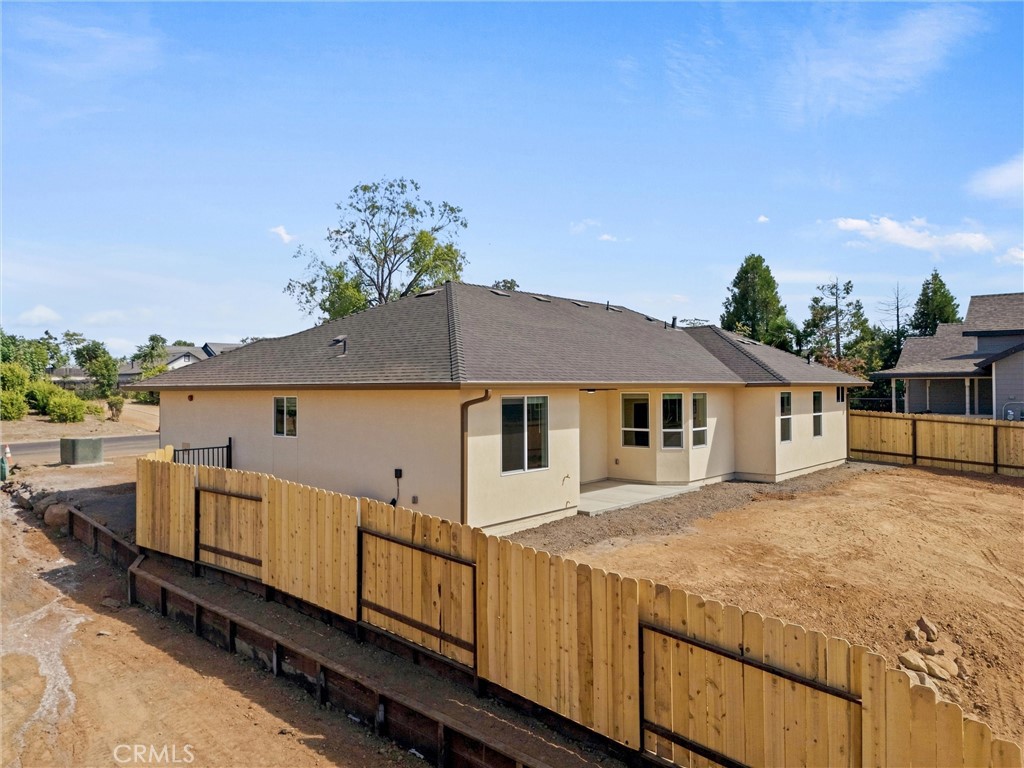 main property photo 32