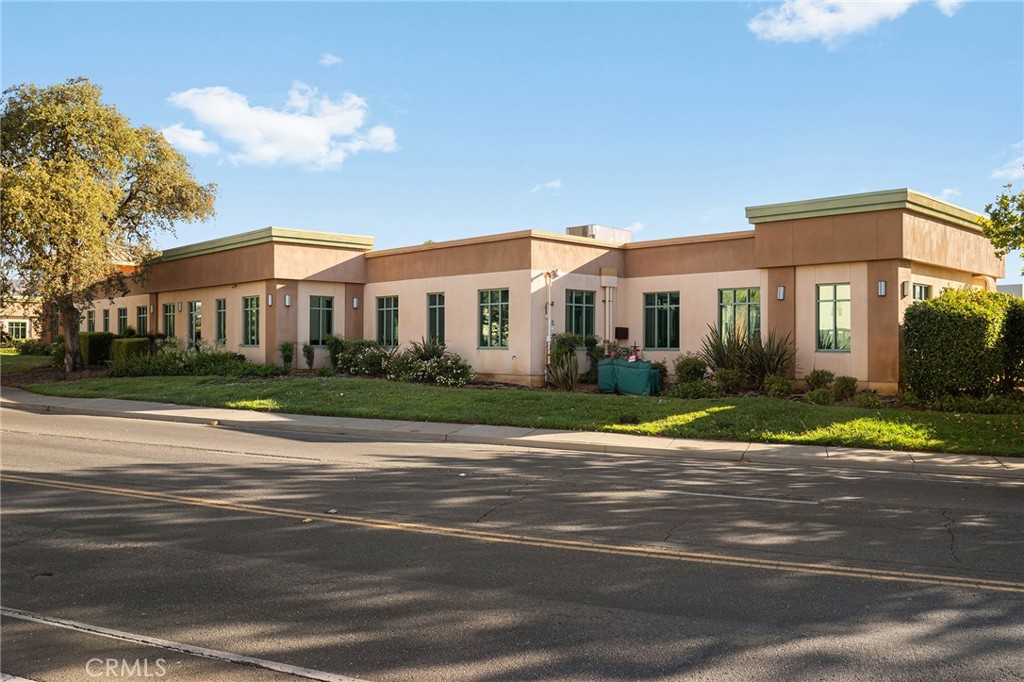 main property photo 18