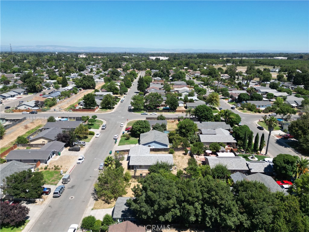 main property photo 31