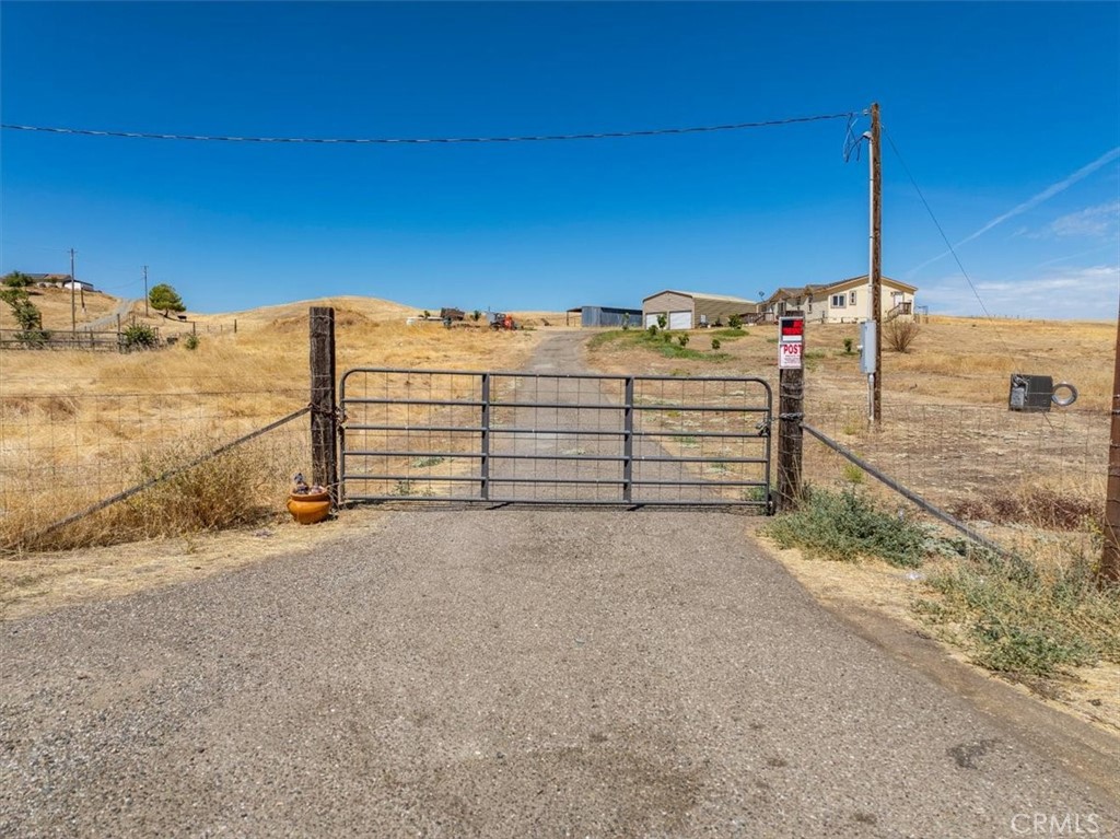 main property photo 33