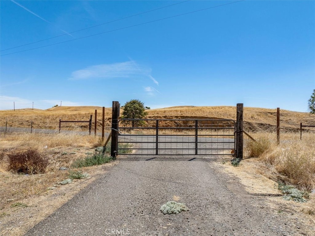 main property photo 35