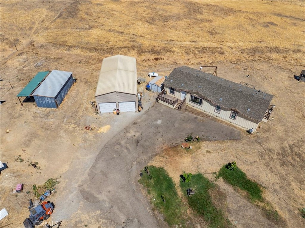main property photo 50