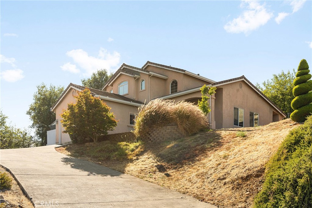 main property photo 13