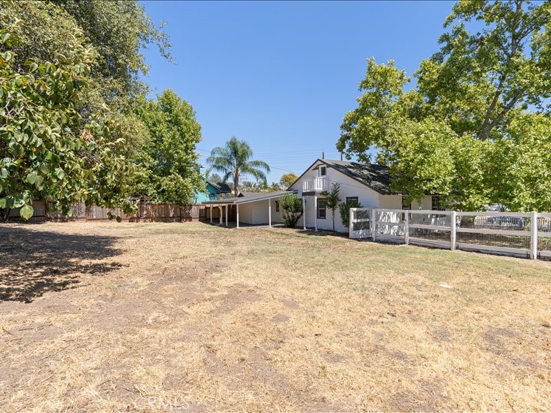 main property photo 28
