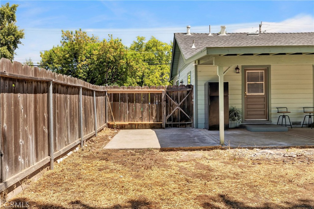 main property photo 45